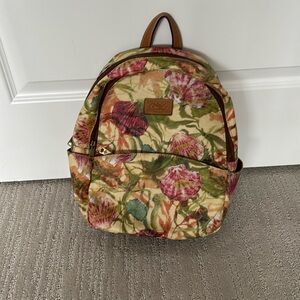 NWT Patina by Patricia Nash small backpack,
seashell design
